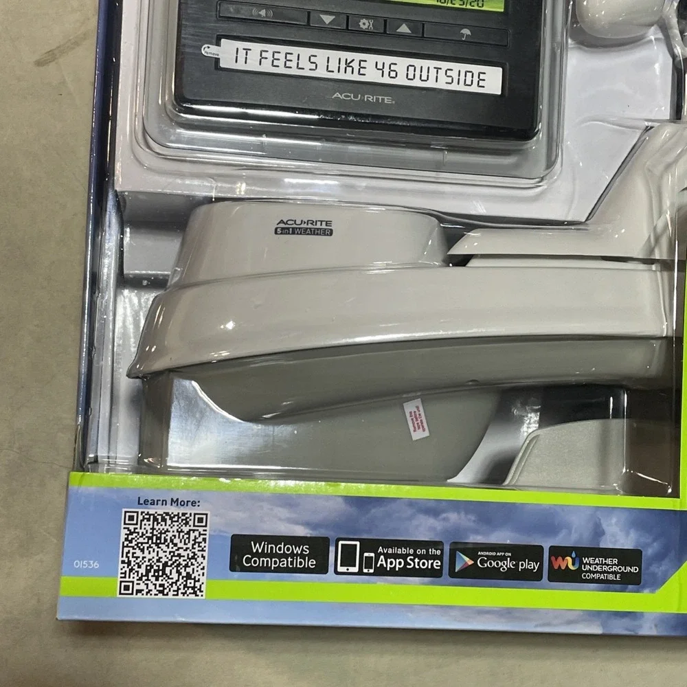 NEW AcuRite Professional Weather Center w/ Easy Mount 5-in-1 Sensor Sealed Box